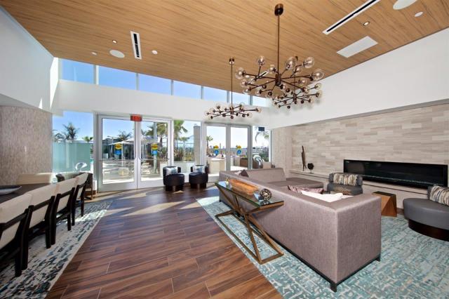 888 W E Street, San Diego CA: https://media.crmls.org/mediaz/44559cd1-a7c4-4dc0-b9a6-805ff65b9225.jpg