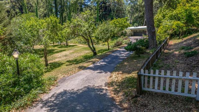 699 Felton Empire Road, Felton CA: https://media.crmls.org/mediaz/4455ead8-3566-4d16-a863-880450cf2cb8.jpg