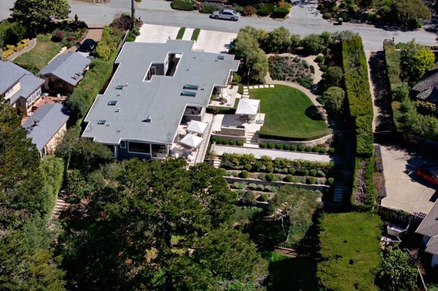 26126 Ladera Drive, Carmel CA: https://media.crmls.org/mediaz/445610cd-a7d6-4d3a-b418-12022814632b.jpg