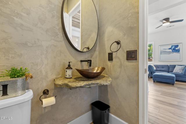 Detail Gallery Image 11 of 53 For 9700 Kingsport Pl, Bakersfield,  CA 93306 - 2 Beds | 2/1 Baths