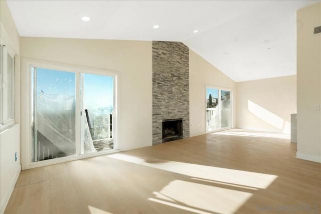 9559 Chestnut St, Spring Valley CA: https://media.crmls.org/mediaz/44569fc5-020f-4694-9dc8-4e1b5d4d972b.jpg