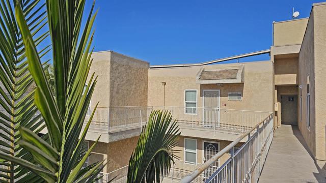 5252 Orange Ave, San Diego CA: https://media.crmls.org/mediaz/445874f6-b66c-48e9-af7c-458af0fb9018.jpg