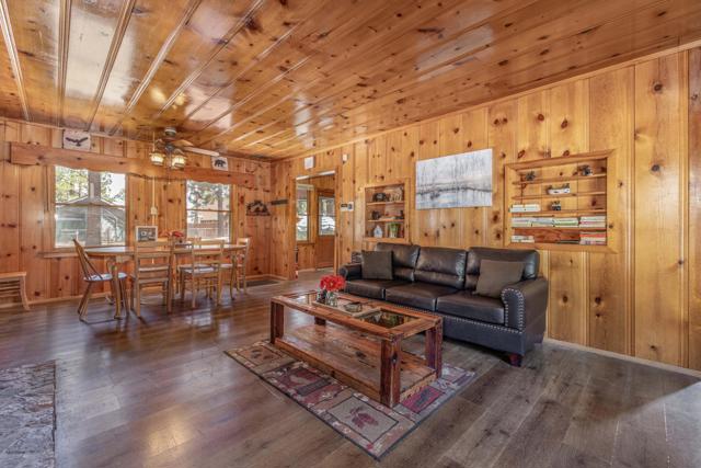 010_Living Room