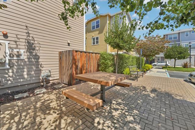 Image 6 of 45 For 23320 Wilmot Cir