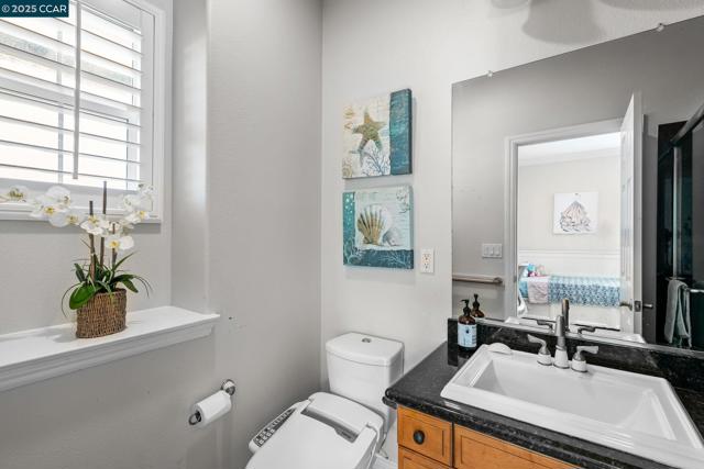 1656 Colchester St, Danville CA: https://media.crmls.org/mediaz/445aa3c3-bd26-4fc6-a82a-beb8501543d1.jpg