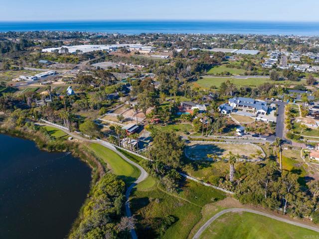 623 Quail Gardens Lane, Encinitas CA: https://media.crmls.org/mediaz/445be04f-543d-422e-a7a4-f6cdf18ca45a.jpg