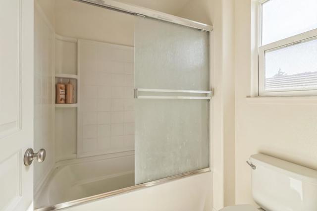 1160 Bellflower Way, Los Banos CA: https://media.crmls.org/mediaz/445bee0a-a194-4e51-b536-a0b3aa3c617d.jpg