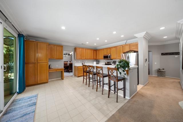 7387 Carrollton Pl, Corona CA: https://media.crmls.org/mediaz/445c150f-2d94-46a6-b0fd-973faecf3ba6.jpg