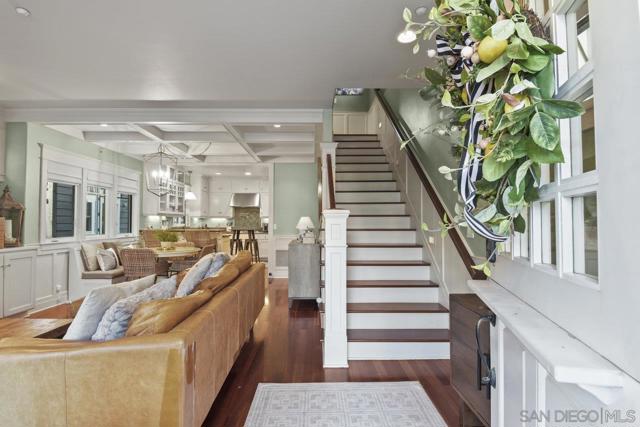 744 G Ave, Coronado CA: https://media.crmls.org/mediaz/445c75c1-f9ba-4491-8acd-070e3530971e.jpg