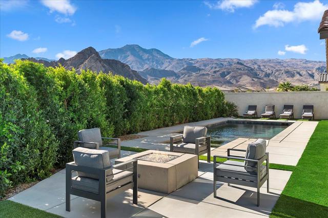 80435 Palatine Crt Court, La Quinta CA: https://media.crmls.org/mediaz/445d2f18-22ad-4eec-8b05-a3e507ed0aa2.jpg