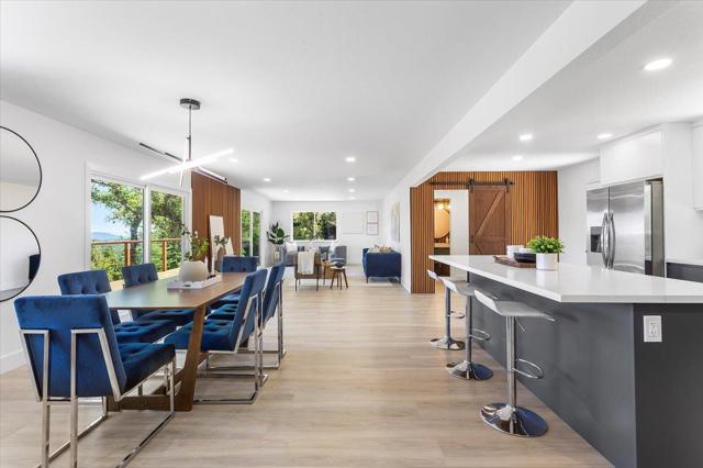 17060 Lon Road, Los Gatos CA: https://media.crmls.org/mediaz/445eae5a-3569-4db9-b172-a24c8e429c28.jpg