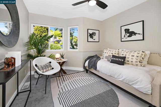 2460 Sky Rd, Walnut Creek CA: https://media.crmls.org/mediaz/44611cbb-4de3-4355-976f-917e8492dc17.jpg