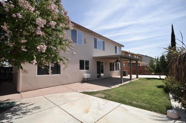 Image 35 of 39 For 9416 Lyndley Plaza Way