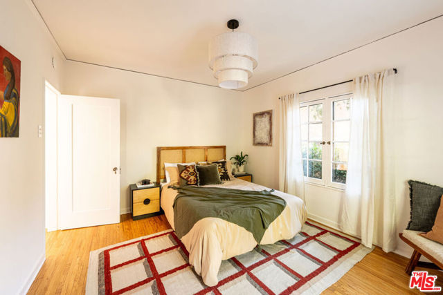 1117 N Avenue 64, Los Angeles CA: https://media.crmls.org/mediaz/446238fd-c70f-433d-a03f-18fd3d122e7e.jpg