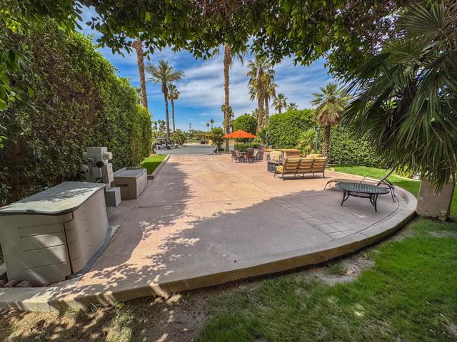 80394 Avenue 48, Indio CA: https://media.crmls.org/mediaz/4462c477-39c5-4fdd-ac4a-834f577e6ab2.jpg