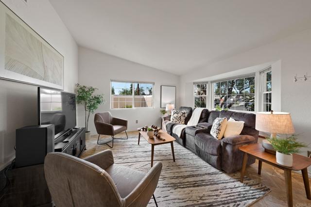 Detail Gallery Image 3 of 41 For 601 Judson St, Escondido,  CA 92027 - 3 Beds | 2 Baths