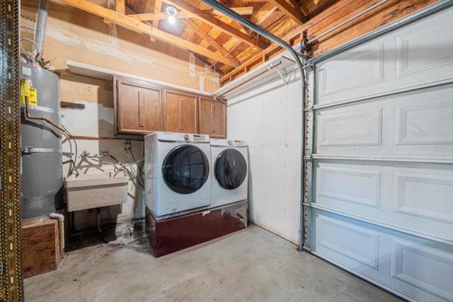 9919 Mimosa, Salinas CA: https://media.crmls.org/mediaz/4464224a-af4a-44a3-88db-be5aed1dfee6.jpg