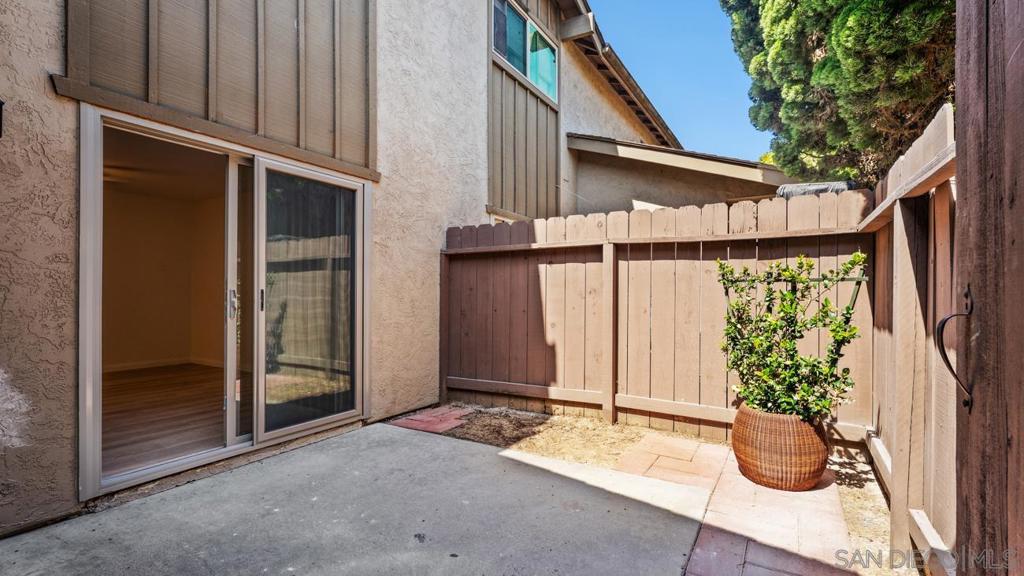 7806 Camino Tranquilo - photo 19