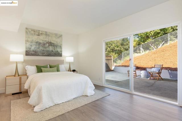 298 Elysian Fields DR, Oakland CA: https://media.crmls.org/mediaz/4464dafd-8f63-40e1-ae72-2af5bd508c69.jpg