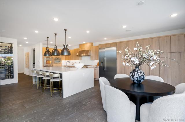 5384 Aurora Summit Trl, San Diego CA: https://media.crmls.org/mediaz/446521b3-a74b-4b9b-93d6-11ae536b02e7.jpg