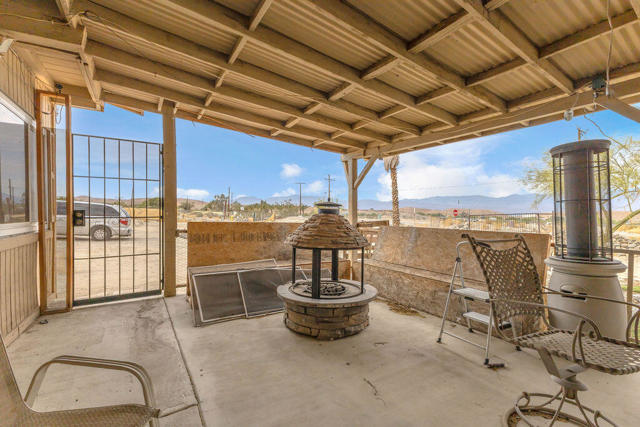 28300 Desert Charm Road, Desert Hot Springs CA: https://media.crmls.org/mediaz/44657c48-8b0b-48ea-b0fe-a90172fec292.jpg