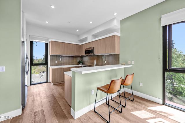 Detail Gallery Image 11 of 28 For 210 N Monterey St #409,  Alhambra,  CA 91801 - 2 Beds | 2 Baths