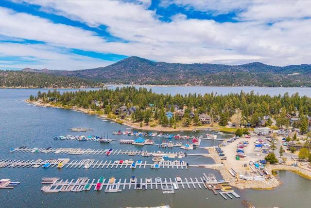 39656 Forest Road, Big Bear CA: https://media.crmls.org/mediaz/44661654-c983-4939-893e-f6d5e6612ec9.jpg