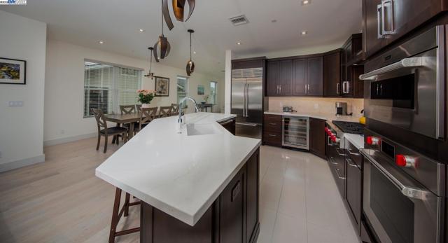 996 Harbor Haven Dr, Bodega Bay CA: https://media.crmls.org/mediaz/446637ee-df5c-4d87-b435-3ab59dc823ee.jpg
