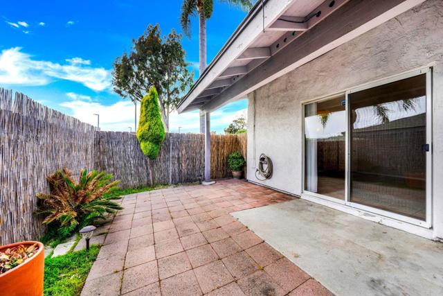 3442 Thunder Drive, Oceanside CA: https://media.crmls.org/mediaz/44667684-a5d5-422a-8f5b-ba7820c8eb6c.jpg