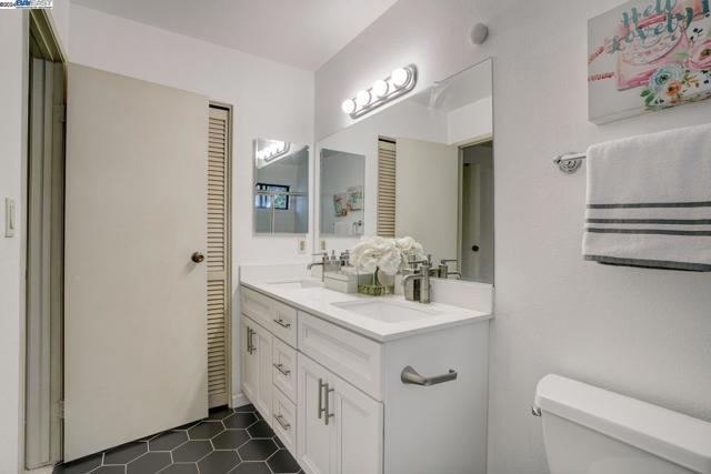 Image 29 of 51 For 6047 Joaquin Murieta Ave  F