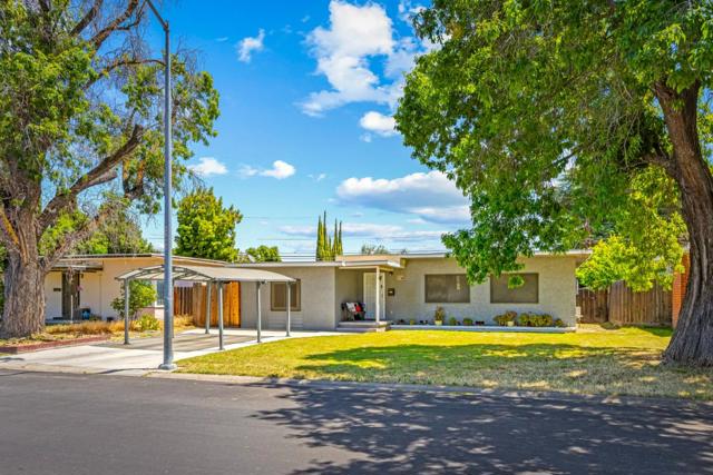 312 Oakshire Avenue, Modesto CA: https://media.crmls.org/mediaz/44673d63-dbb4-4dca-b4f1-98ee32324309.jpg