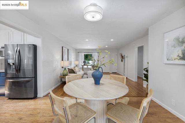 615 Manuel Dr, Novato CA: https://media.crmls.org/mediaz/44684be9-4be6-4823-8454-054a9cad0753.jpg