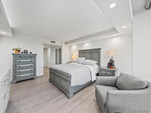 1750 Avenida Del Mundo, Coronado CA: https://media.crmls.org/mediaz/44692d63-efc0-49ff-b041-428d53a18142.jpg