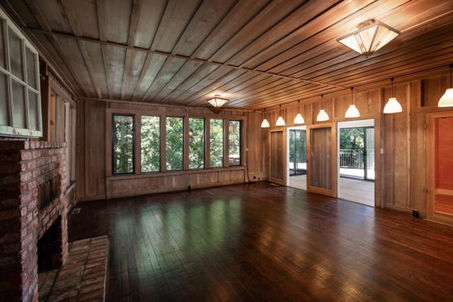 125 Grandview Drive, Woodside CA: https://media.crmls.org/mediaz/4469335b-fbf2-4e71-a412-d640a6fe8a8c.jpg