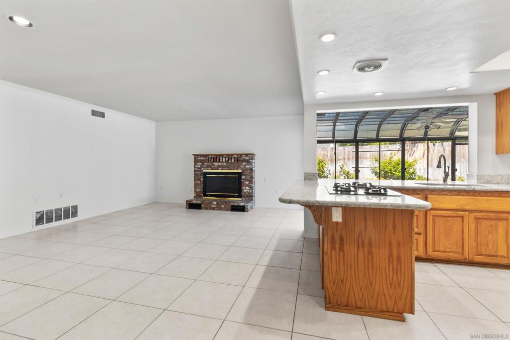 MLS #250041517SD image #23