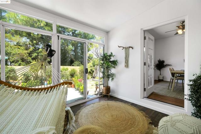 44765 Lynx Dr, Fremont CA: https://media.crmls.org/mediaz/446992f0-186f-450d-a912-b74ec81d4f4d.jpg