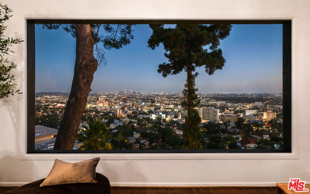 2200 Maravilla Drive, Los Angeles CA: https://media.crmls.org/mediaz/44699e5d-cf02-4d07-a53c-46543f593c9d.jpg