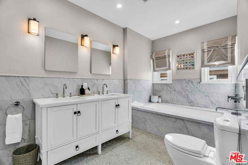 MLS #25616745 image #41