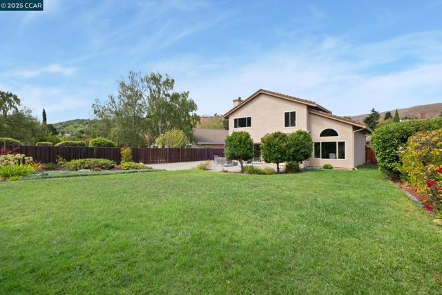 4728 Buckboard Way, Richmond CA: https://media.crmls.org/mediaz/446aad9a-3457-41a4-a480-2e5fd8653b0a.jpg