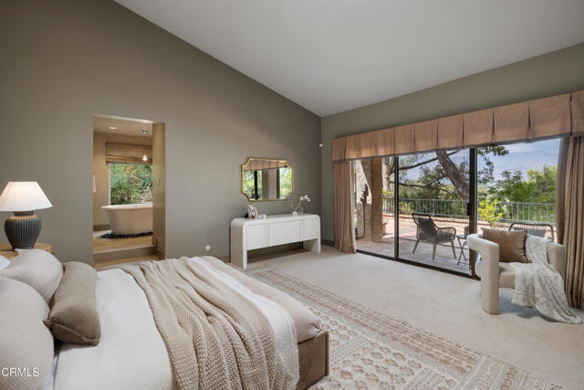872 Flores De Oro, South Pasadena CA: https://media.crmls.org/mediaz/446cdc72-3a5c-407d-a1b8-31fb5745d4f5.jpg