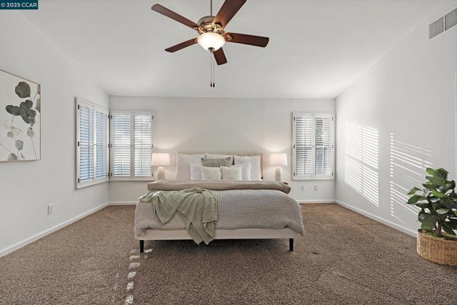 1340 Breakwater Way, Brentwood CA: https://media.crmls.org/mediaz/446d75c6-2655-46a1-a08c-10fca6670e59.jpg