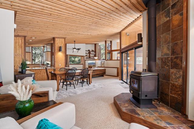 55491 Howland, Idyllwild CA: https://media.crmls.org/mediaz/446e5e54-02f9-45cb-9f48-ba7224af774b.jpg