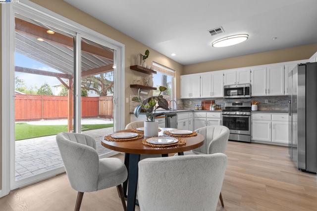 Image 22 of 60 For 6953 Bear Creek Dr