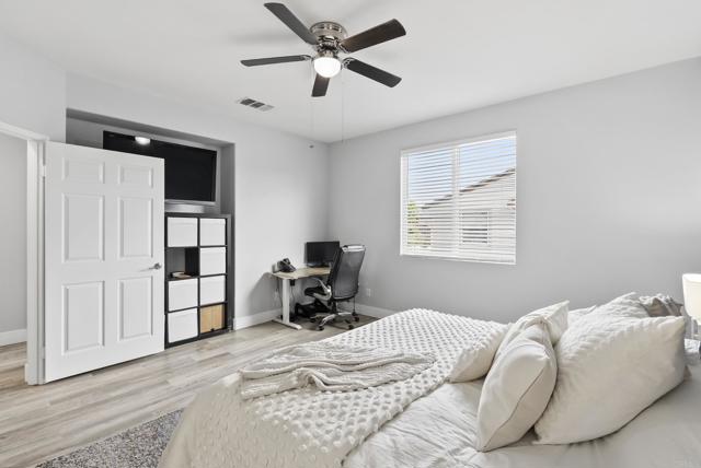 Detail Gallery Image 18 of 38 For 1421 Caminito Sardinia #3,  Chula Vista,  CA 91915 - 3 Beds | 3 Baths