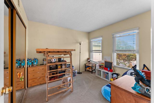 Detail Gallery Image 15 of 24 For 4042 Moratalla, San Diego,  CA 92130 - 3 Beds | 2/1 Baths