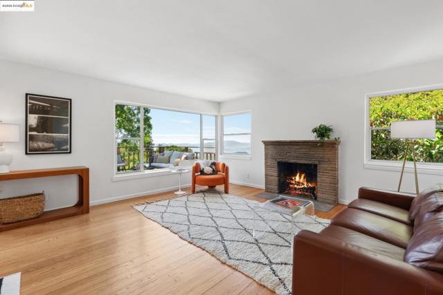 1310 Grizzly Peak Blvd, Berkeley CA: https://media.crmls.org/mediaz/447044d0-70b5-4170-a644-8fce675a9cef.jpg
