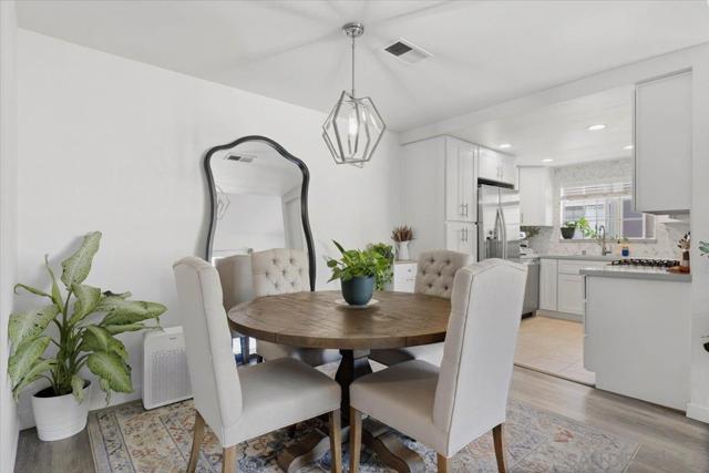 10180 Palm Glen Dr, Santee CA: https://media.crmls.org/mediaz/44704bb8-2108-4ce4-bd7e-020d18028b09.jpg