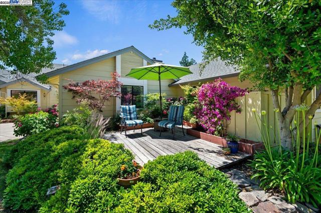 2587 Chablis Way, Livermore CA: https://media.crmls.org/mediaz/44710729-132d-4eec-9669-920faf3bc56d.jpg
