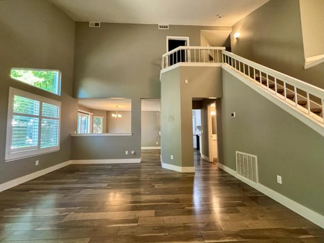 7592 Deltawind Drive, Sacramento CA: https://media.crmls.org/mediaz/4472a138-1644-4610-b592-f7d0bea6edb0.jpg