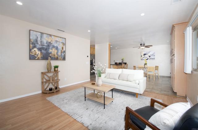 Detail Gallery Image 5 of 26 For 3625 Vista Oceana #18,  Oceanside,  CA 92057 - 2 Beds | 2 Baths